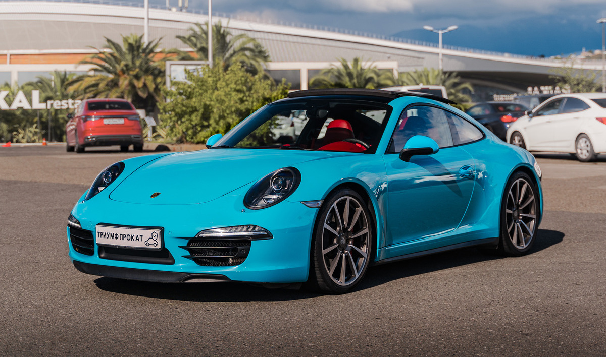 <span style="font-weight: bold;">Porsche 911 Carrera 4S&nbsp; &nbsp; &nbsp; &nbsp; &nbsp; &nbsp;&nbsp;</span><span style="font-weight: bold;">&nbsp; 38.500 ₽ / сутки</span>