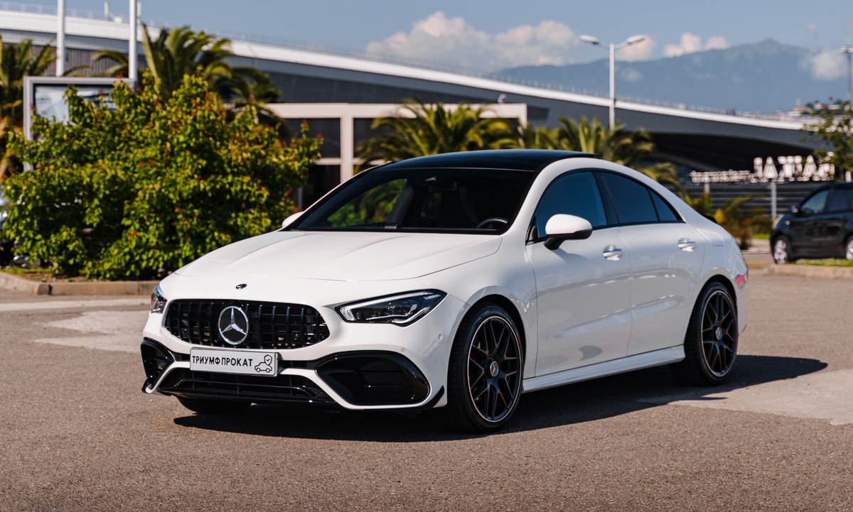 <span style="font-weight: bold;">Mercedes CLA AMG Седан&nbsp; &nbsp; &nbsp; &nbsp; &nbsp; &nbsp; &nbsp; &nbsp; &nbsp; &nbsp; 9.900 ₽ / сутки</span>