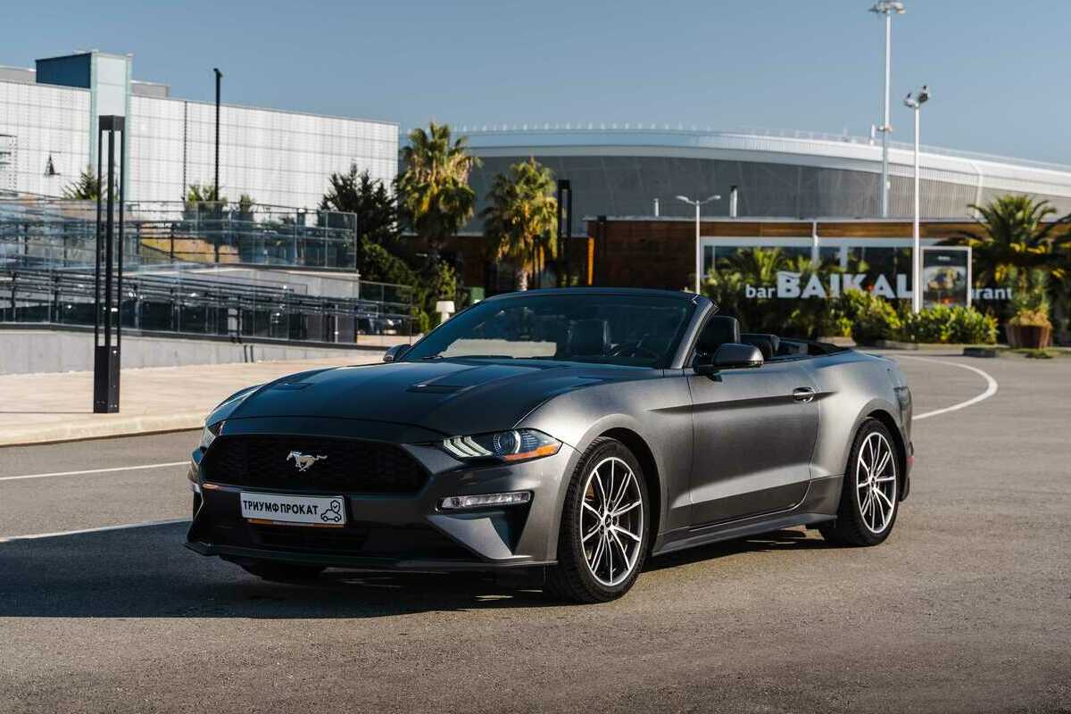 <span style="font-weight: bold;">Ford Mustang Silver Акция - 9.900 ₽ / сутки</span>
