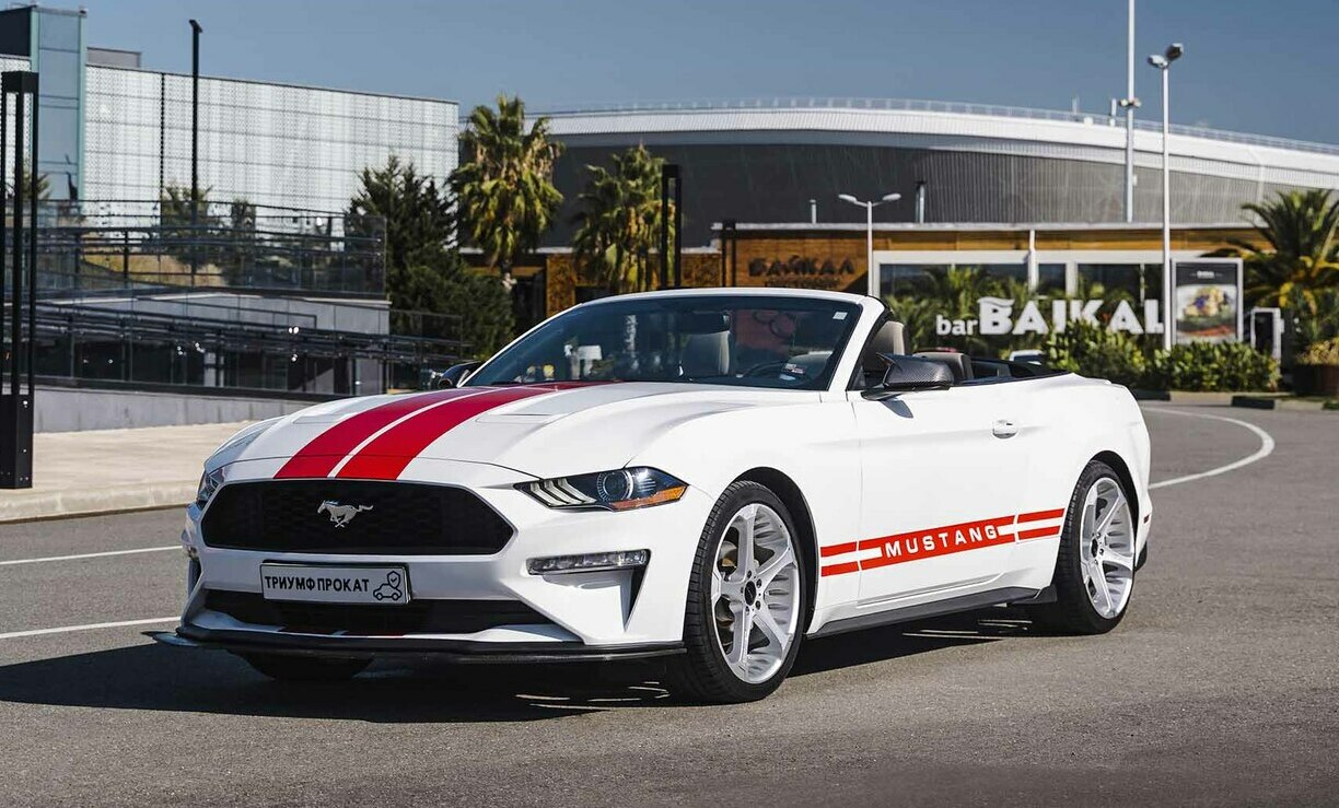 <span style="font-weight: bold;">Ford Mustang White&nbsp; &nbsp; &nbsp; &nbsp; &nbsp; &nbsp; &nbsp; &nbsp; &nbsp; &nbsp; 12.000 ₽ / сутки</span>